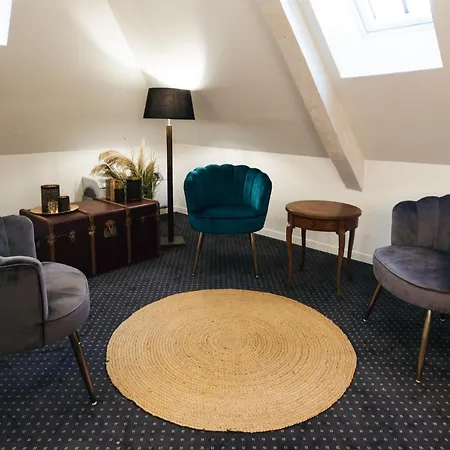 Demeure De Flore - Hotel Particulier Au Coeur De Brive Comprenant 8 Appartements De Charme Buitenkant foto