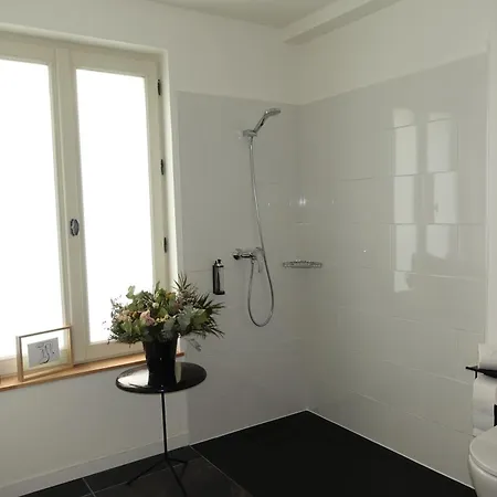 Demeure De Flore - Hotel Particulier Au Coeur De Brive Comprenant 8 Appartements De Charme Buitenkant foto