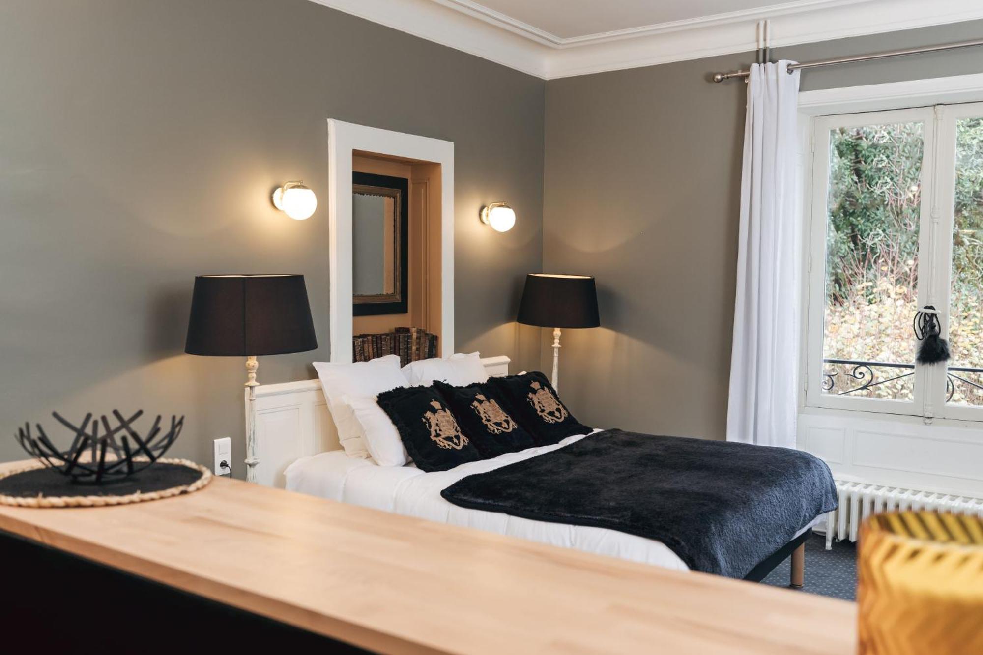 Demeure De Flore - Particulier Au Coeur De Comprenant 8 De Charme Apartment Brive-la-Gaillarde