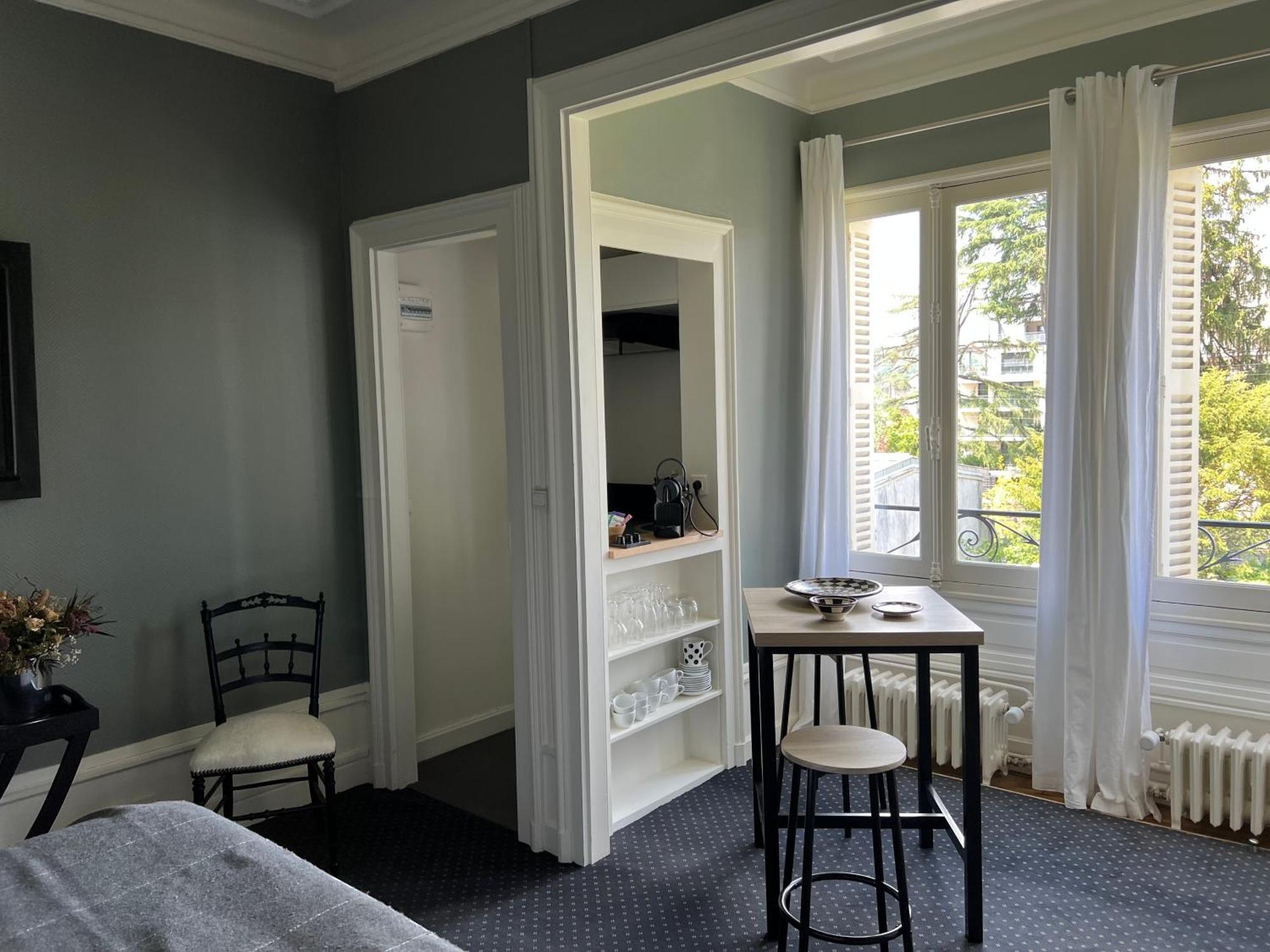 Demeure De Flore - Particulier Au Coeur De Comprenant 8 De Charme Brive-la-Gaillarde